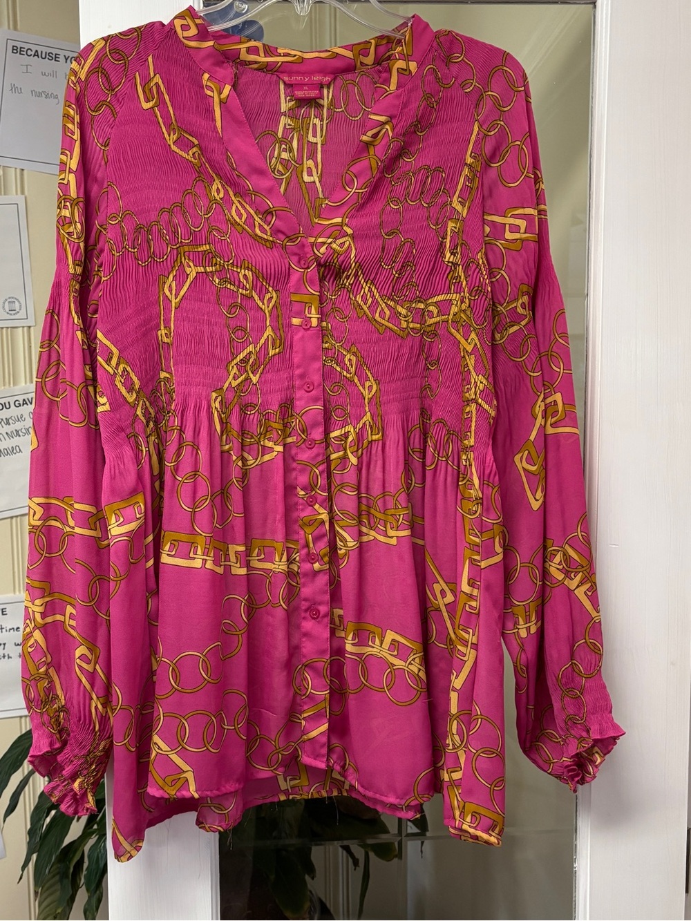 Sunny Leigh Fuchsia Pink with Gold Chain-Print Button Front Blouse XL